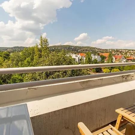 Lovely 1 Bedroom Flat - Gazdagrét Budapest