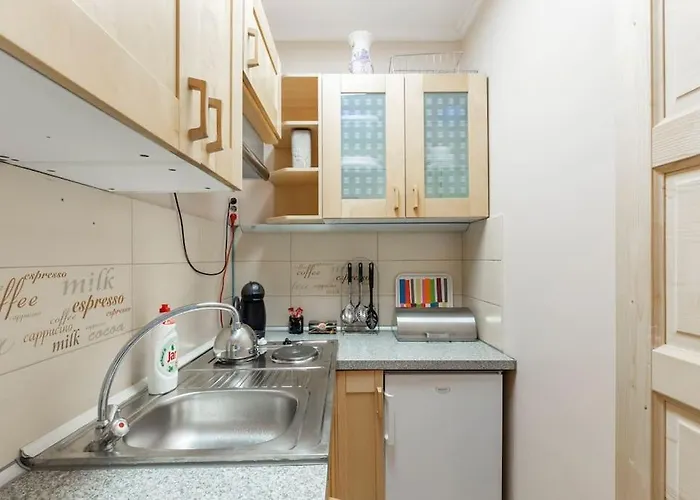 Apartment Lovely 1 Bedroom Flat - Gazdagret *