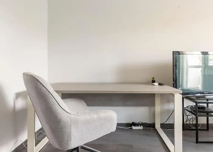 Apartment Lovely 1 Bedroom Flat - Gazdagret Budapest