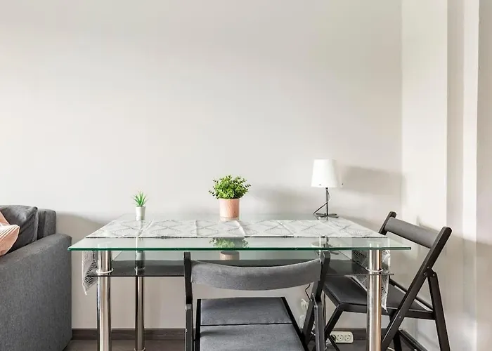 Lovely 1 Bedroom Flat - Gazdagret דירה *