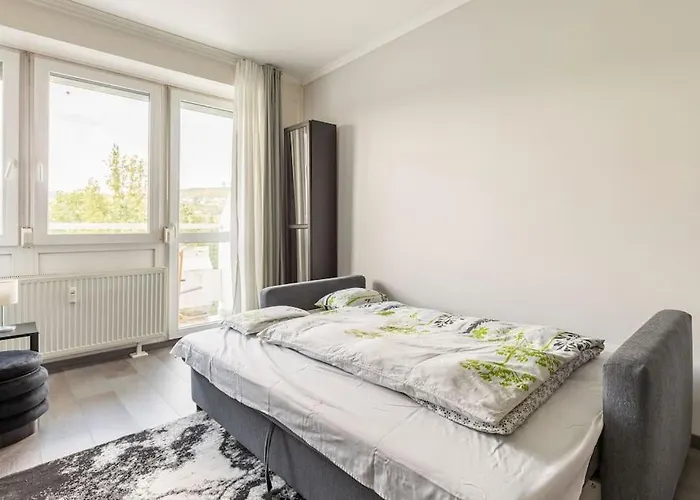 Lovely 1 Bedroom Flat - Gazdagret דירה בודפשט