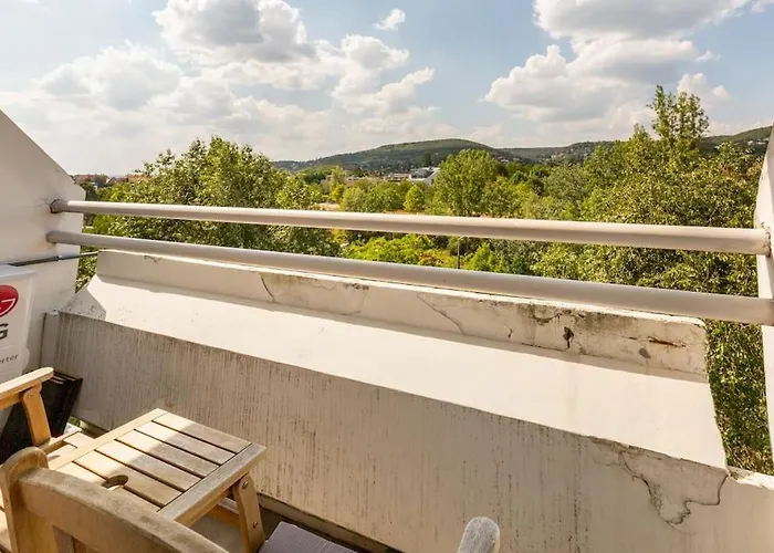 Lovely 1 Bedroom Flat - Gazdagret Appartement *